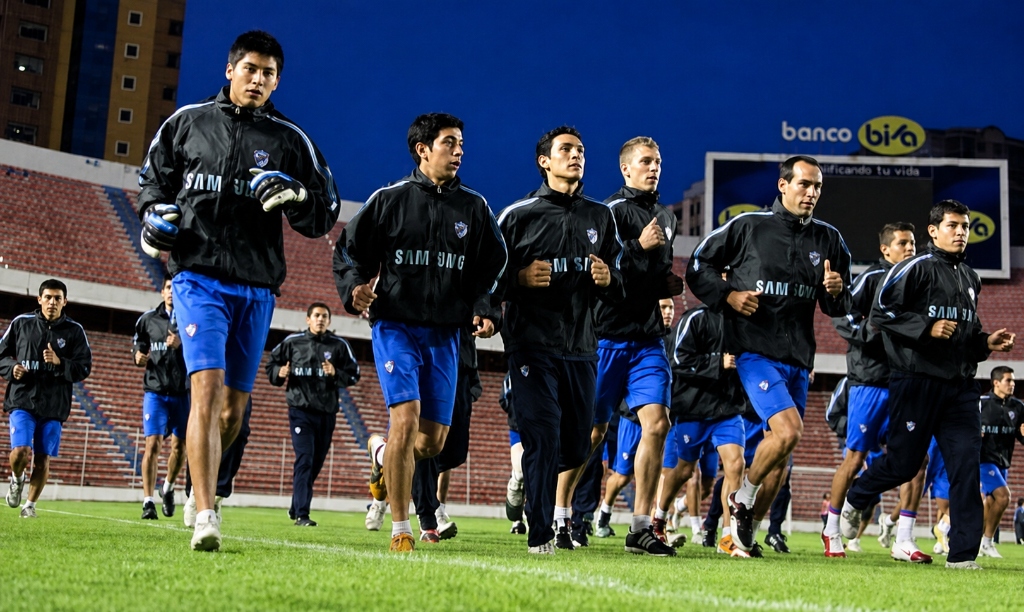 Christian Salinas en el entrenamiento del Club Bolívar en La Paz